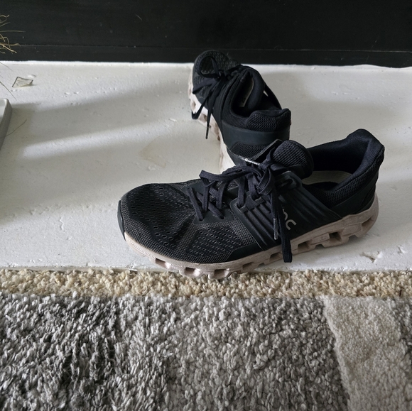 On cloud - Picture 1 of 5